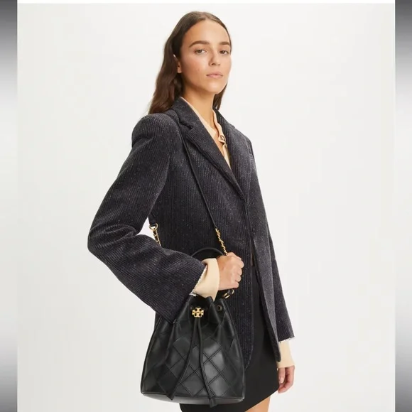 Tory Burch Pre Owned Black Fleming Soft Leather Bucket Bag with short/long strap - Picture 3 of 14